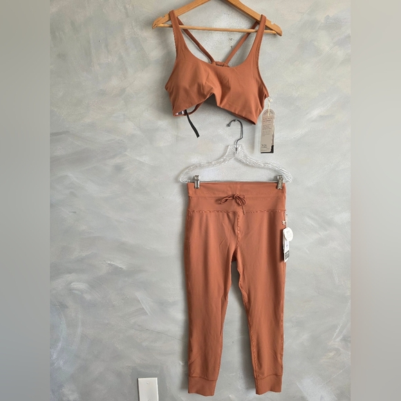 Vuori Other - Vuori Light Penny Workout Gym Yoga Pilates Set Sz L Daily Leggings Yosemite Bra